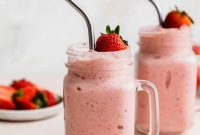 Tropical Strawberry Pineapple Smoothie