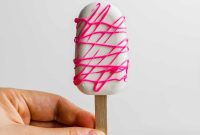 Delightful Cake Lollies