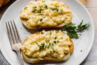 Fluffy Scrambled Eggs on Toast