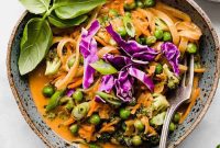 Creamy Coconut Veggie Curry Noodles