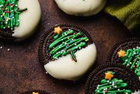 Jolly Holiday Oreo Bites