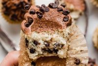Fluffy Chocolate Chip Dream Cupcakes