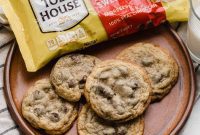 Nestle Toll House Classic Chocolate Chip Cookies