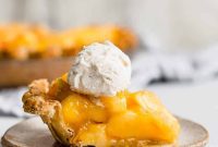 Golden Summer Peach Pie