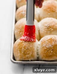 Rosemary Garlic and Parmesan Dinner Rolls