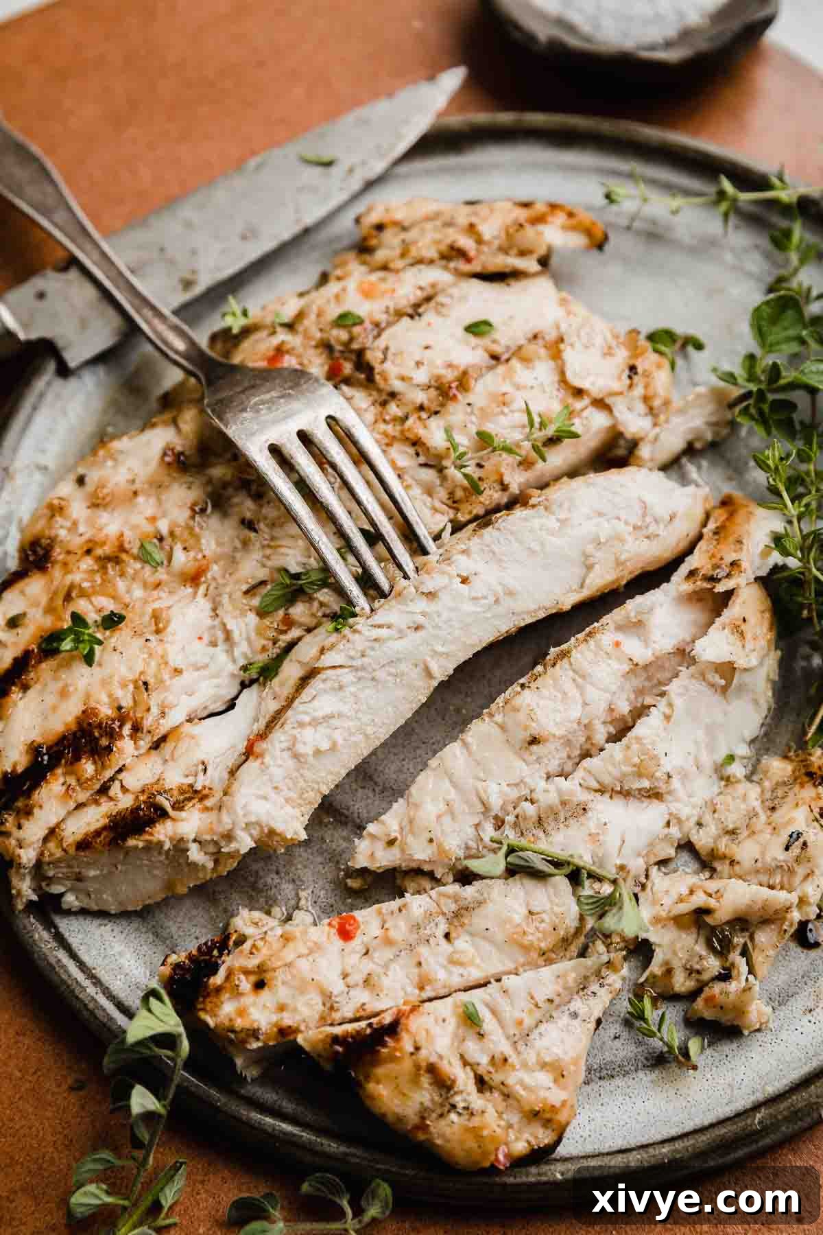 Tuscan Grilled Chicken 6 Grilled Italian chicken cut into strips.